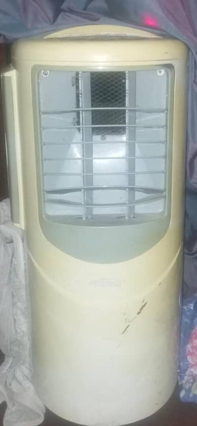 Good condition small room Good cooling WhatsApp number 03018804347