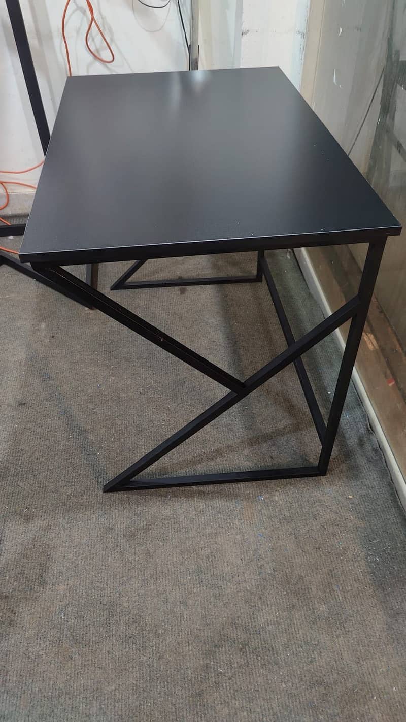 Computer Table 3