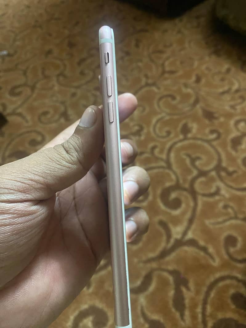 Apple iPhone 7plus 1