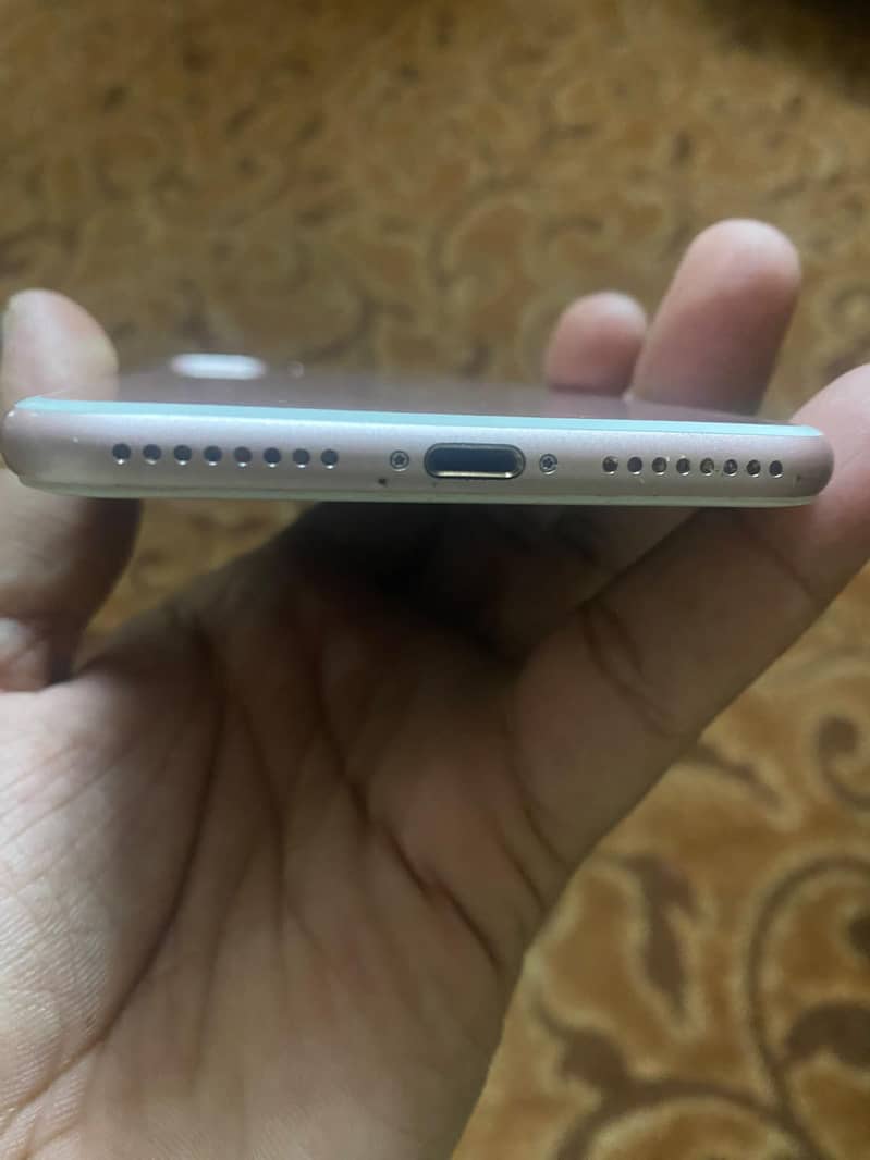 Apple iPhone 7plus 3