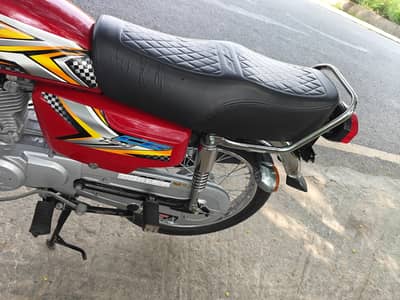 Honda CG 125 2025