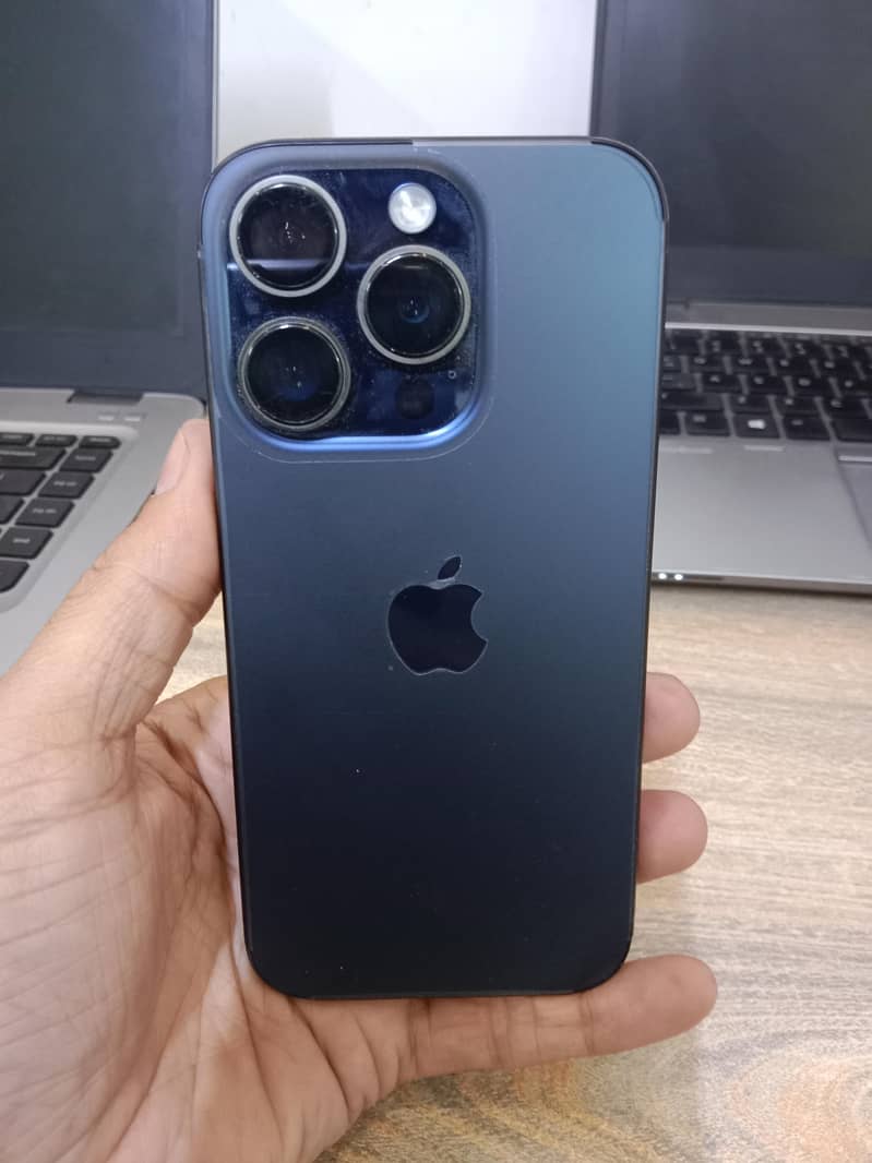Apple iPhone 15 Pro 2