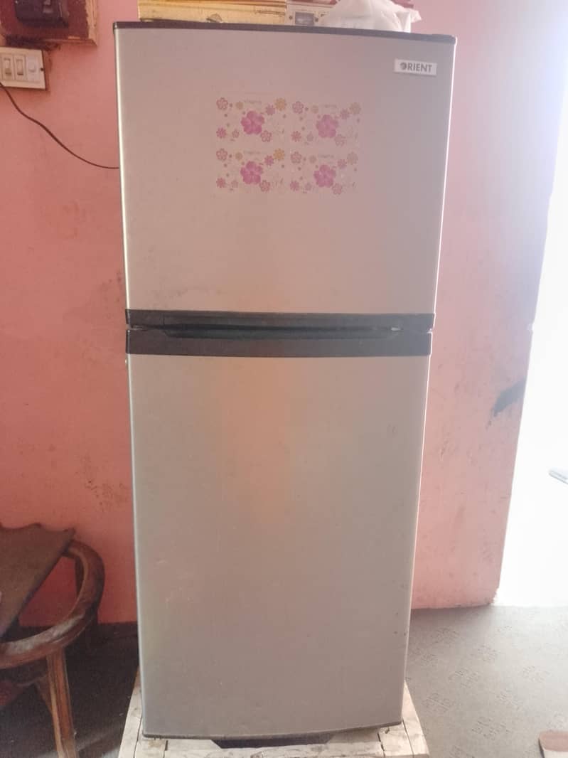 refrigerators 0