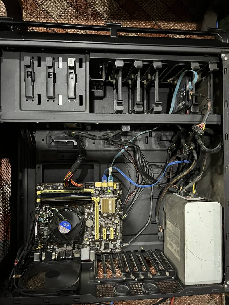 Pc Available 3