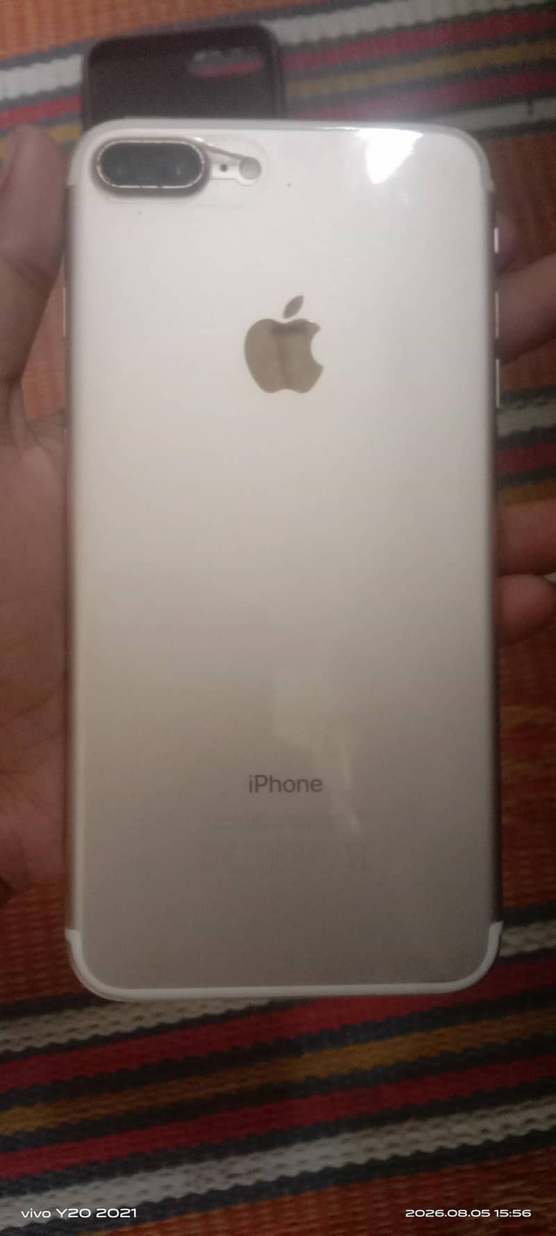 Apple iPhone 7 Plus 1