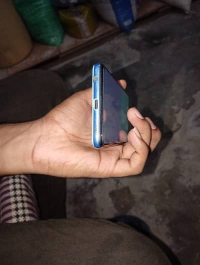 Samsung Mobile A52