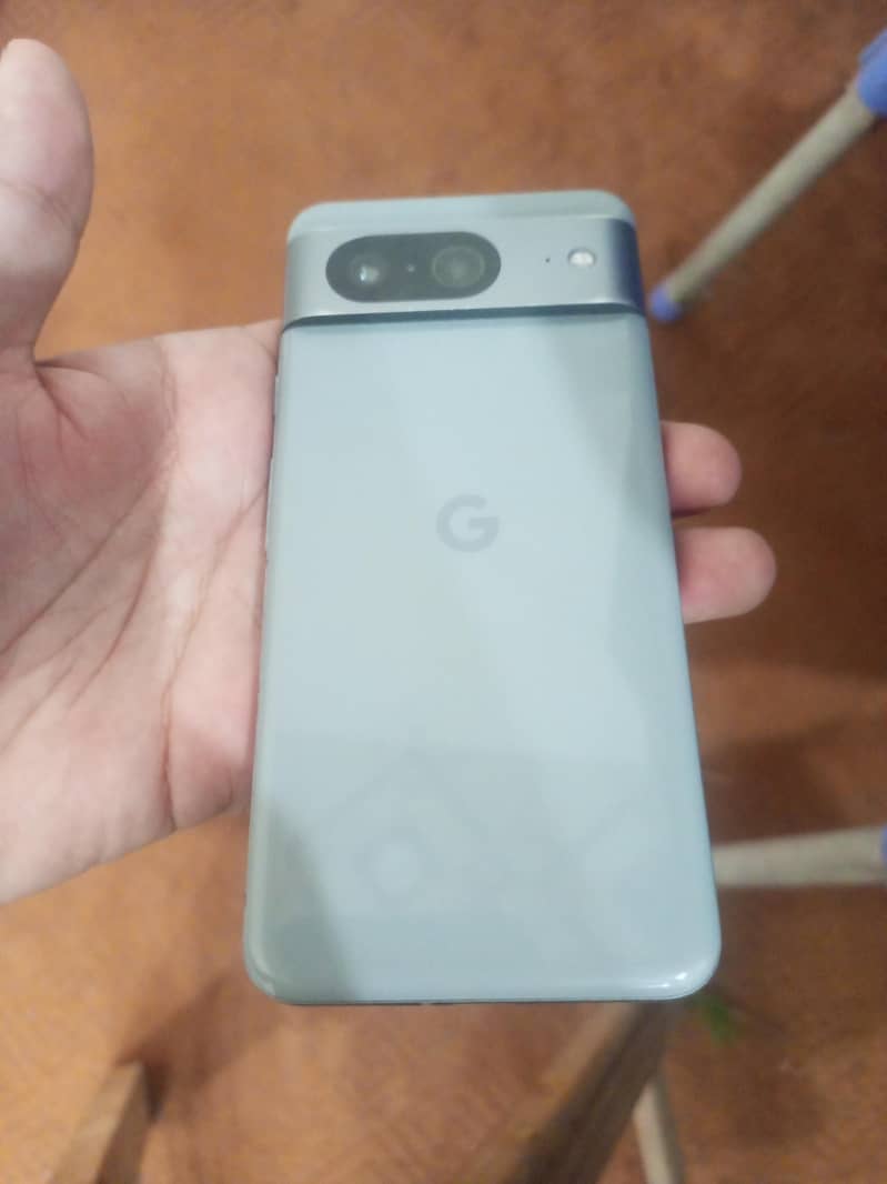 Google Pixel 8 1