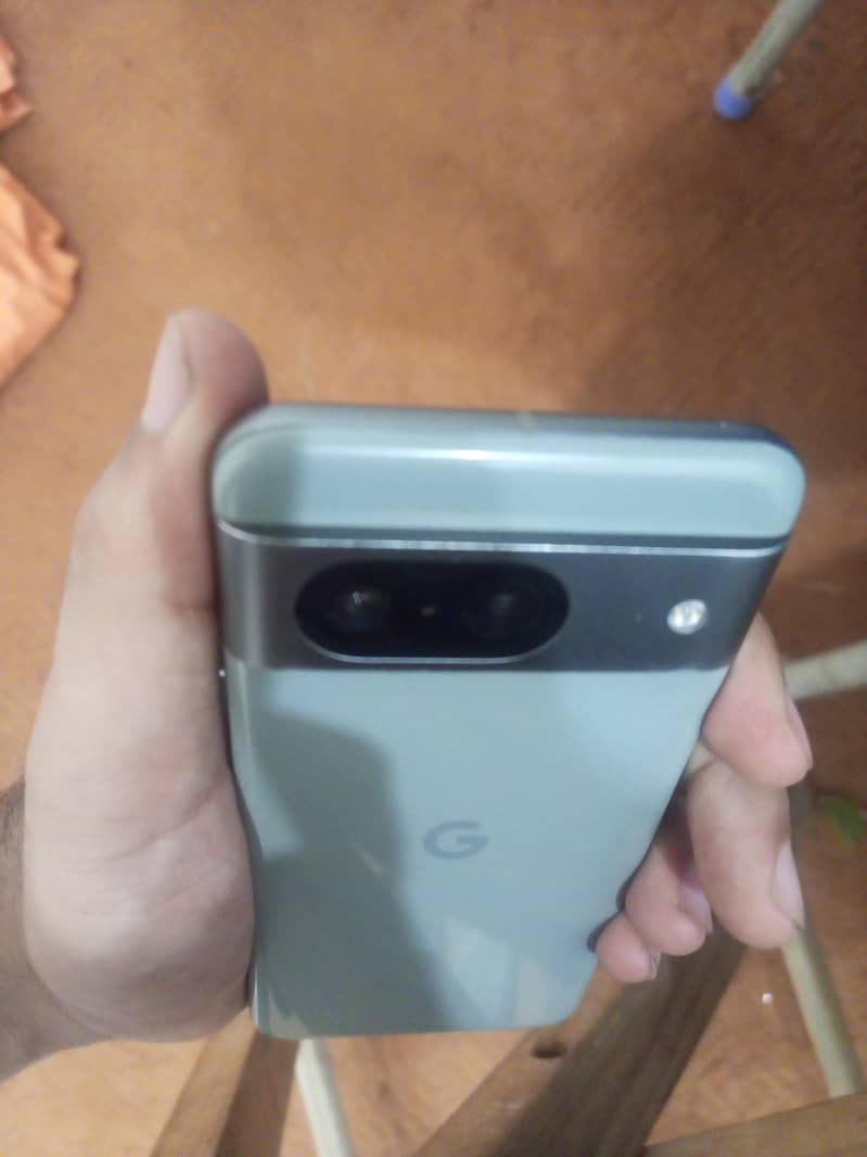 Google Pixel 8 3