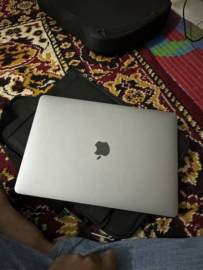 macbook m1 pro 512 storage 16gb ram