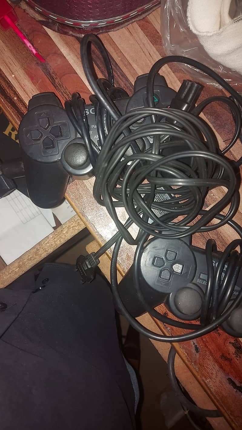 Ps2 with 2 Controllers 1