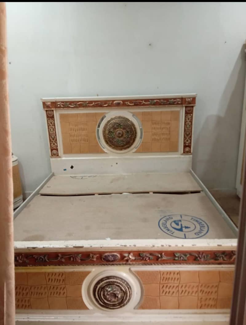 bed or alamari 1