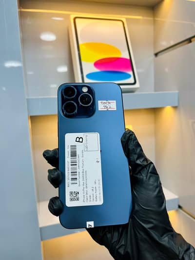 Apple iPhone 15 Pro Max Battery 98% Blue Titanium