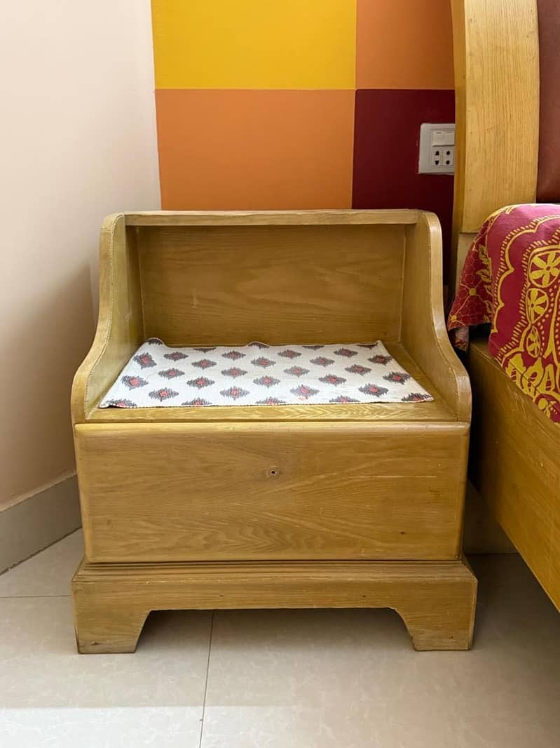 King size bed 2
