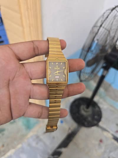 sunstar swister watch 23k GOLD ELECTROPLATED