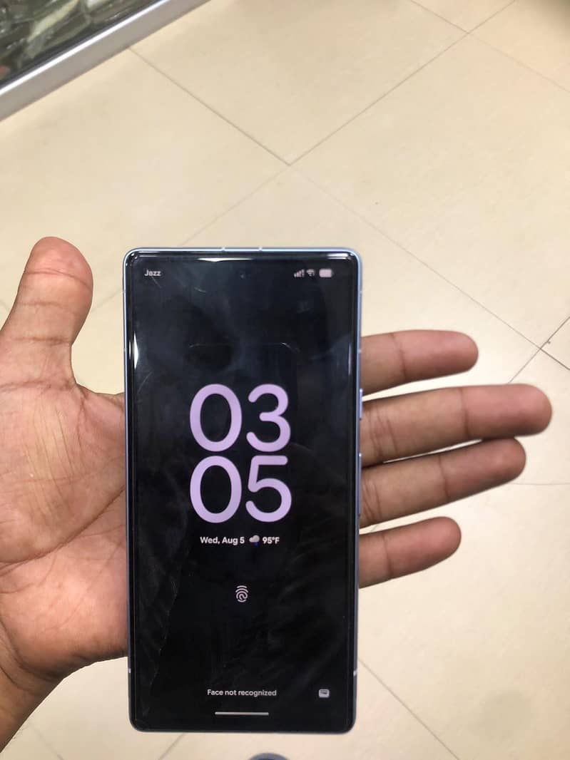 Google pixel 7a 5