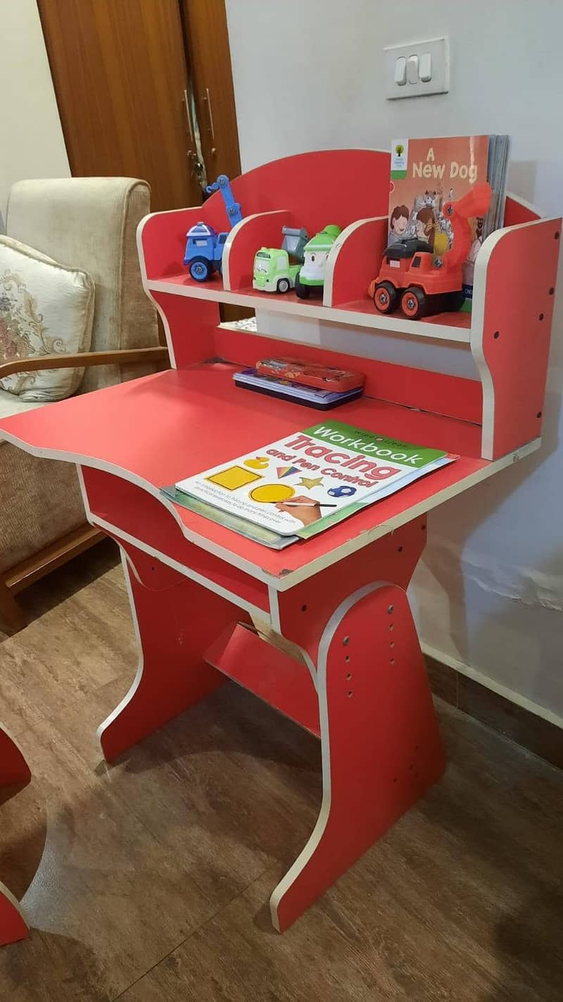 kidz study table 0