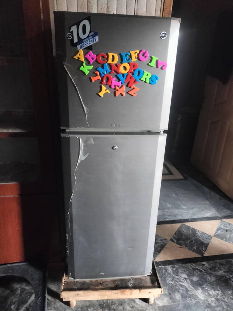 Refrigerator 0