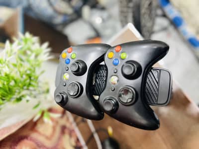 Xbox 360 ultra slim With 2 wireless controllers 