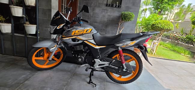 Honda CB 150F 2026 – Mint Condition | Just 350 KM Driven | Lahore Reg