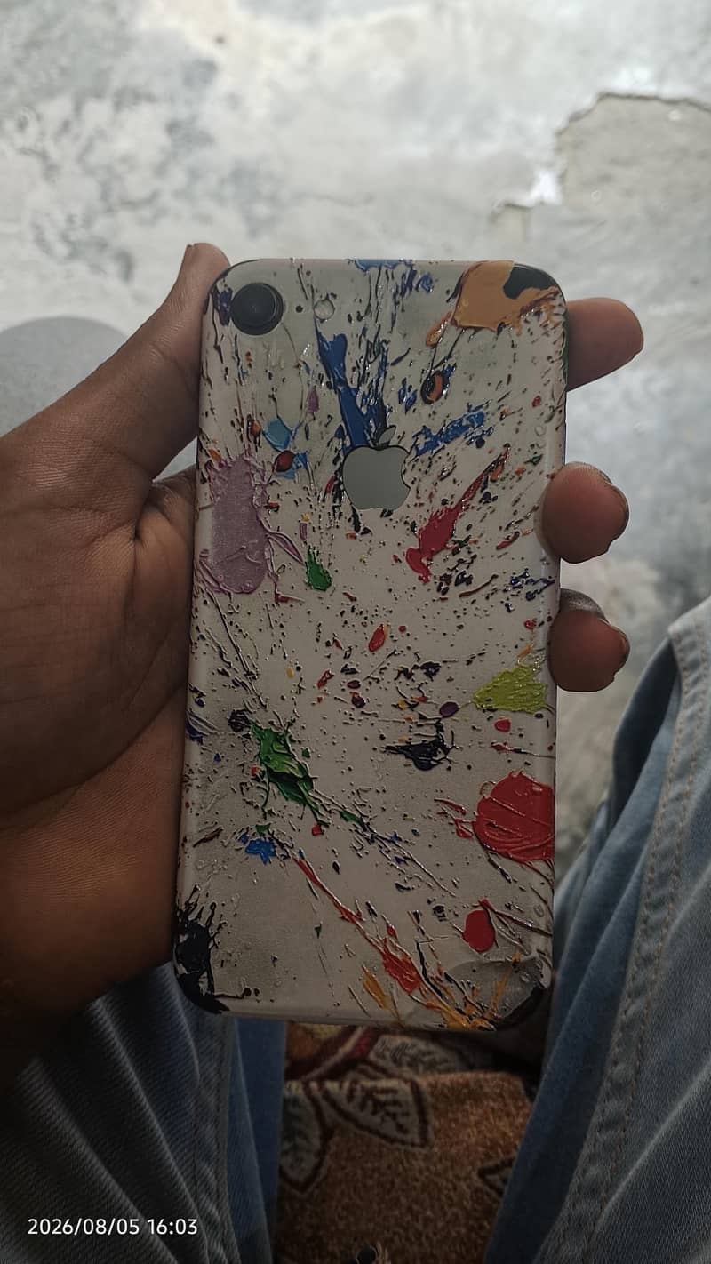Apple iPhone 8 3