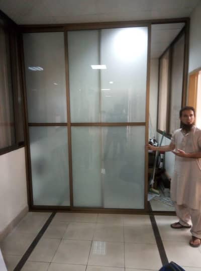 GLASS FABRICATION ALUMINIUM WINDOWS WINDOW BLINDS SHOWER CABINETS WORK
