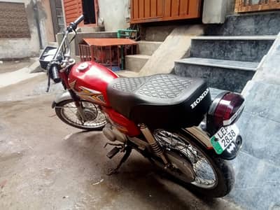 Honda 125 copy ha file ni ha tyar khud karwaya ha