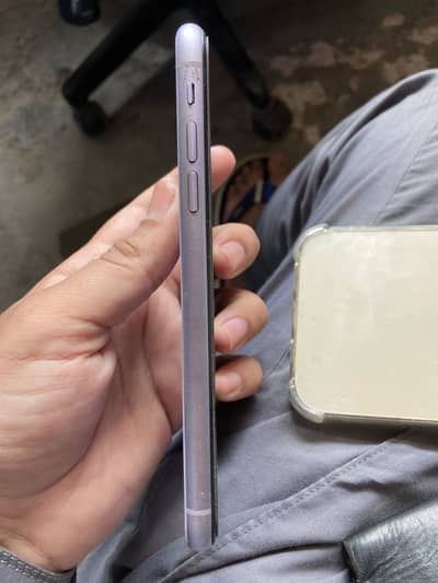 Apple iPhone 11