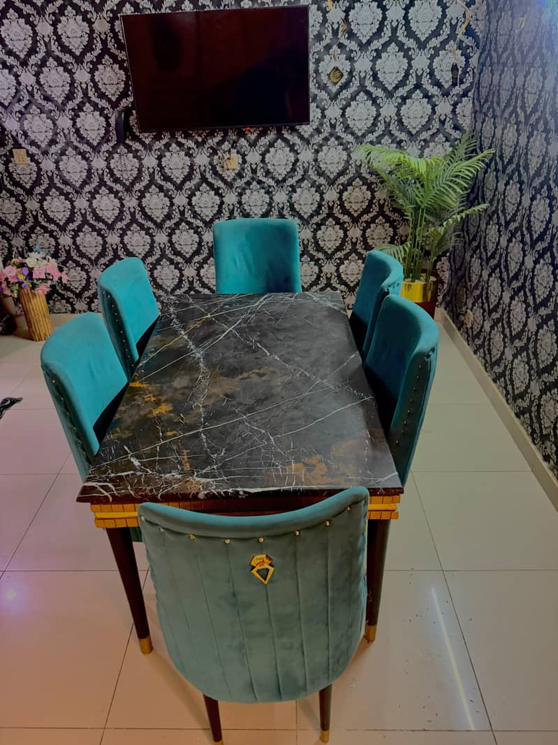 Dinning Table 0