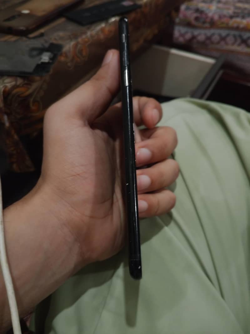 Apple iPhone 7 Plus 3