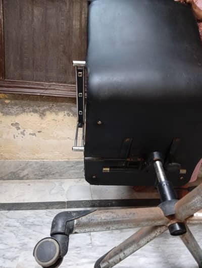 Executive office chair