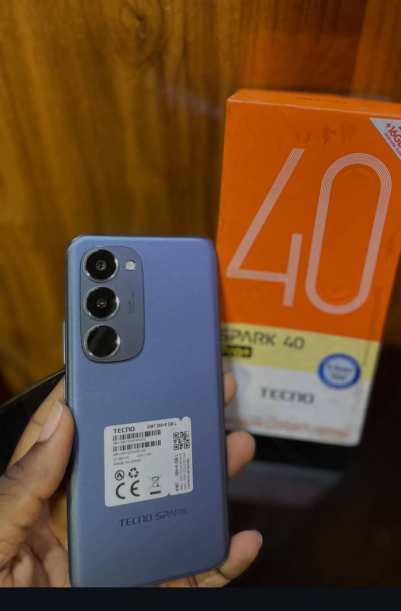 Tecno Spark 40 pro Plus 1