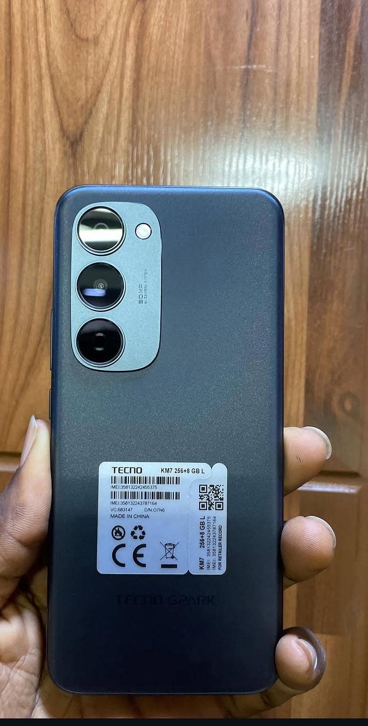 Tecno Spark 40 pro Plus 3
