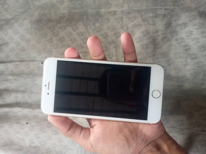 Apple iPhone 6S Plus 1