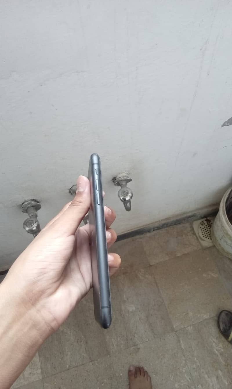 Apple iPhone 11 2