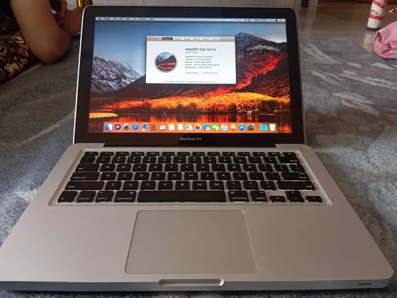 MacBook pro good condition 0