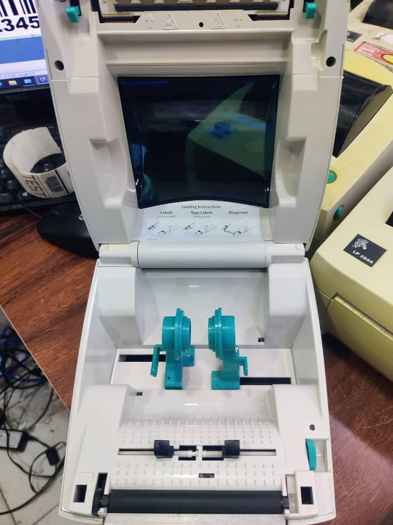 All in one pc /thermal printer /Barcode Printer/ Barcode Scanner 4