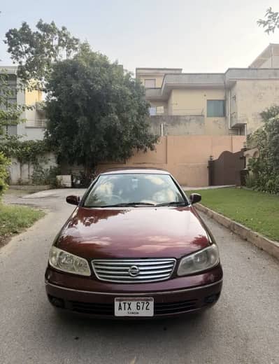 Nissan Sunny 2010