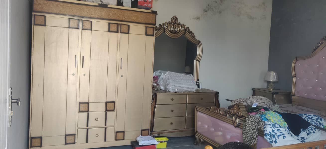 queen bed 6