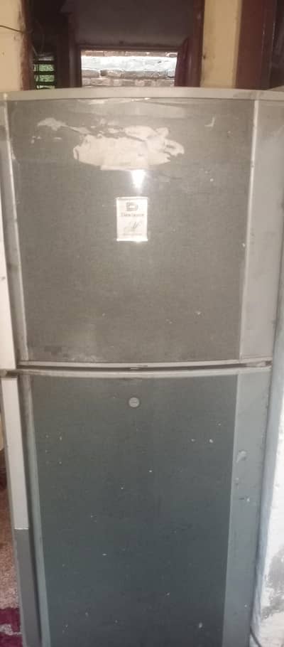 DAWLANCE FRIDGE
