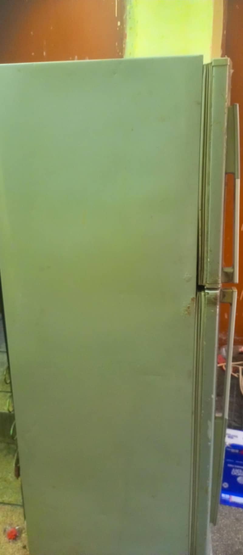 DAWLANCE FRIDGE 4