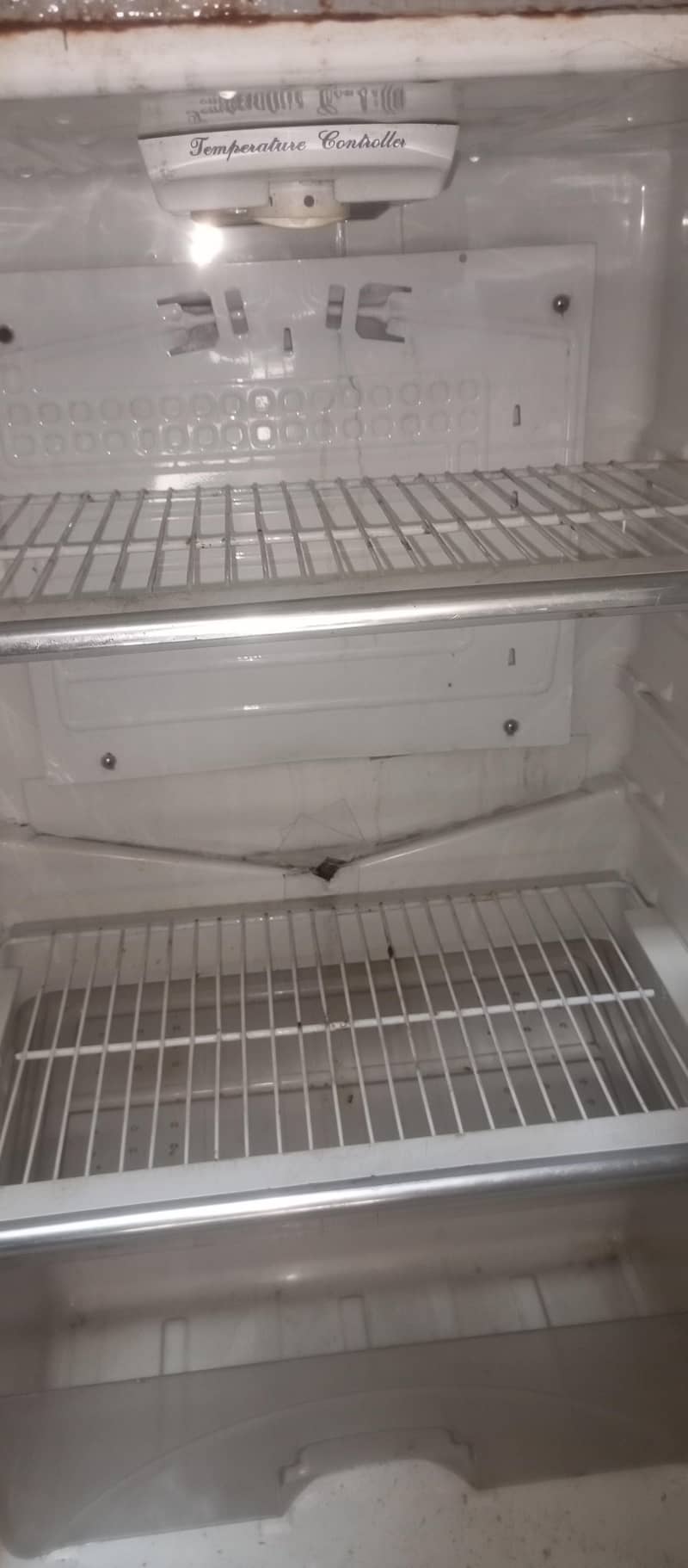 DAWLANCE FRIDGE 5