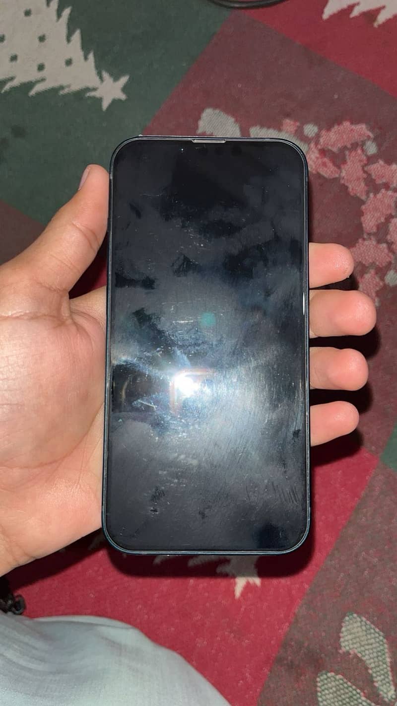 Apple iPhone 13 2