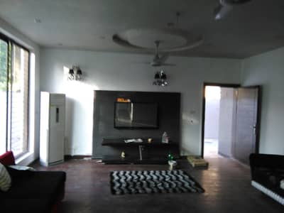HOUSE FOR RENT IN F-7