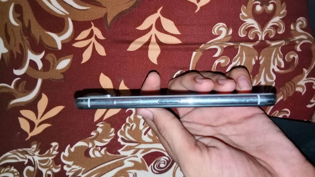 Apple iPhone X 2
