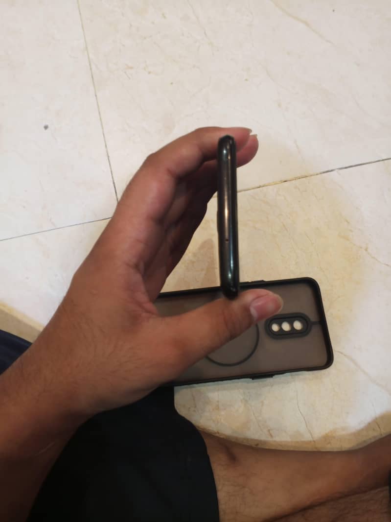 One Plus 6t 4