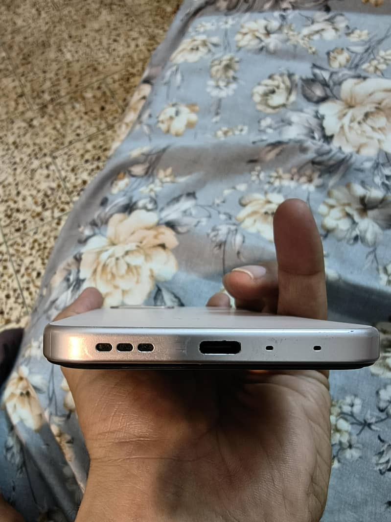 OPPO A6 1