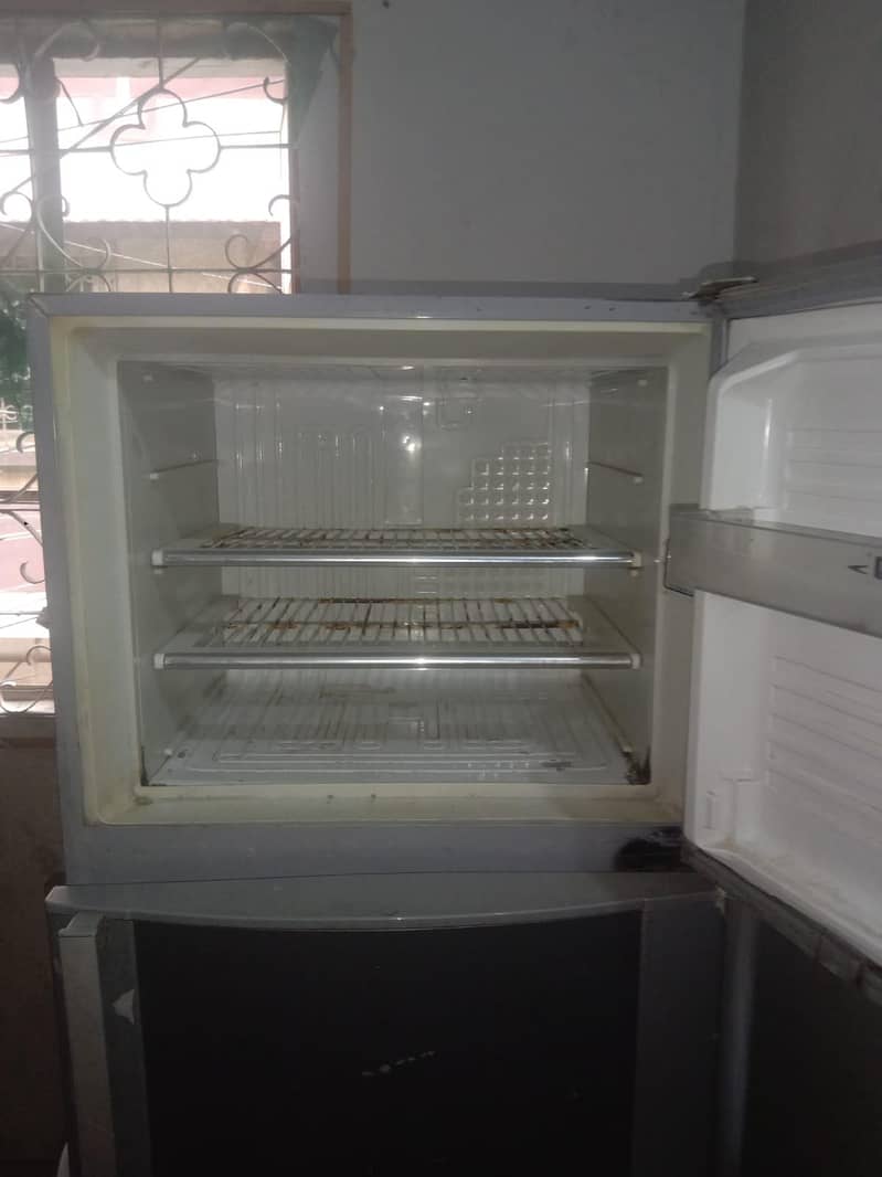 Fridge 0