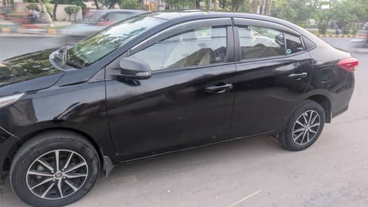 Toyota Yaris ATIV 1.3 CVT 2020