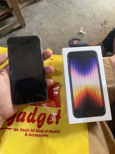 Apple iPhone SE3