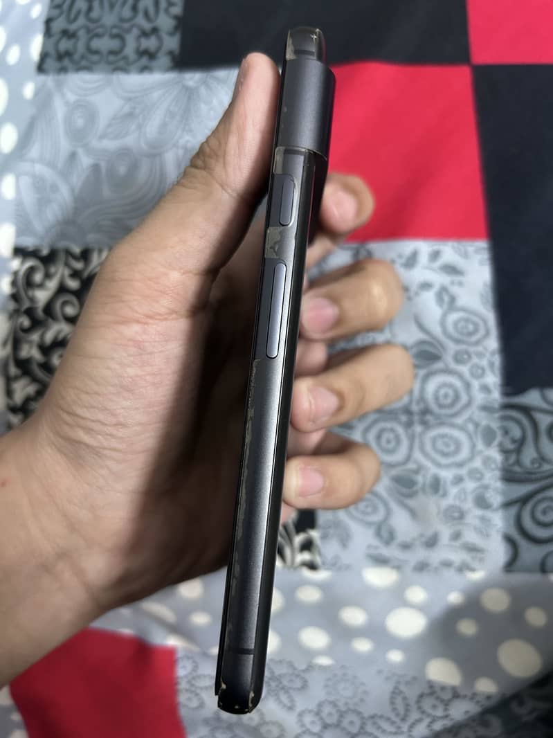 Google Pixel 8 4